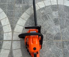 chainsaw