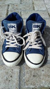 Trainers. Size 3