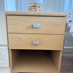 Bedside lockers 2x