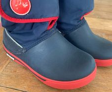 Crocs fleece lined boots