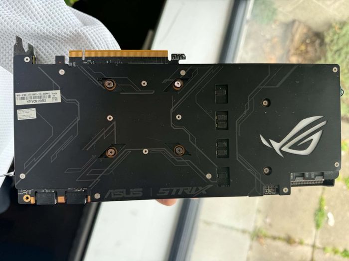 Asus Strix 1080 Ti - 11 GB of GDDR5X memory