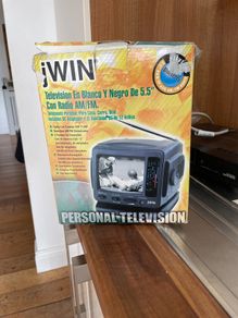 jWIN personal tv with am/fm radio