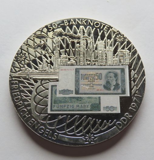 Antique German banknotes & commemorative bank note coins in wood case