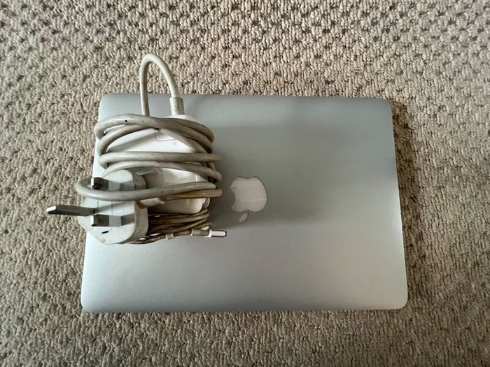 Apple MacBook Pro Retina 13" (2015)  i5, 8G