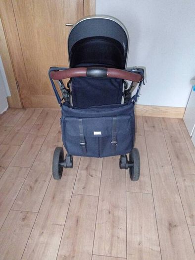 Venti Pram and Matching Baby Bag
