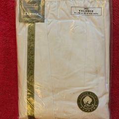 Dorma Single Platform Valance White