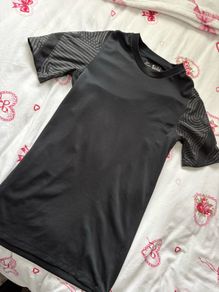 mens nike t shirt