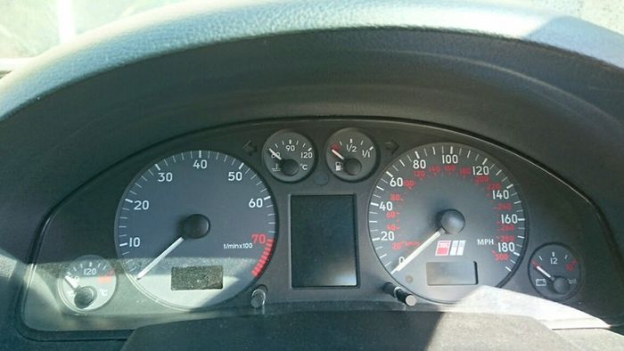 Audi A6 C5 1.9TDI ALLROAD 6 Speed manual gearbox. 2.5 V6 4x4 xenon lights towbar r17 wheels 1.9 AVF 130HP