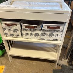 ikea chaging table