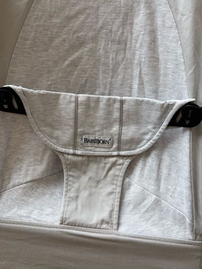 BabyBjorn bouncer with toy