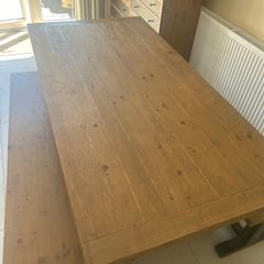 Kitchen table and kitchen unit