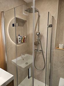 Shower enclosure