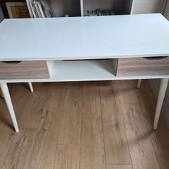 Furniture - side table