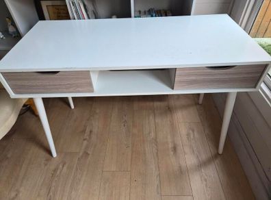 Furniture - side table