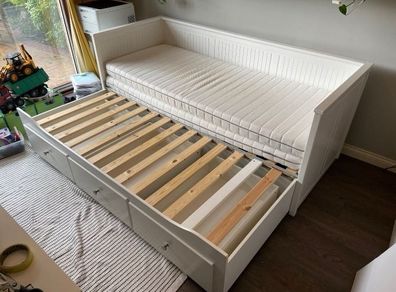 ikea day bed
