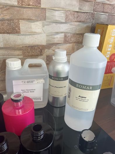 2 large pink  2 large black  5 small black  Reeds  Dowanol x2 1 unopened  Augeo Non hazardous diffuser base  Benzoin oil