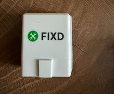 FIXD OBD2 car scanner