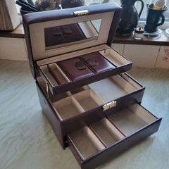 jewelry box