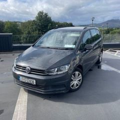 2017 VW Touran 1.6 TDI 7-Seater  Lady Owner