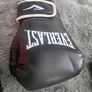 boxing gloves Image 2