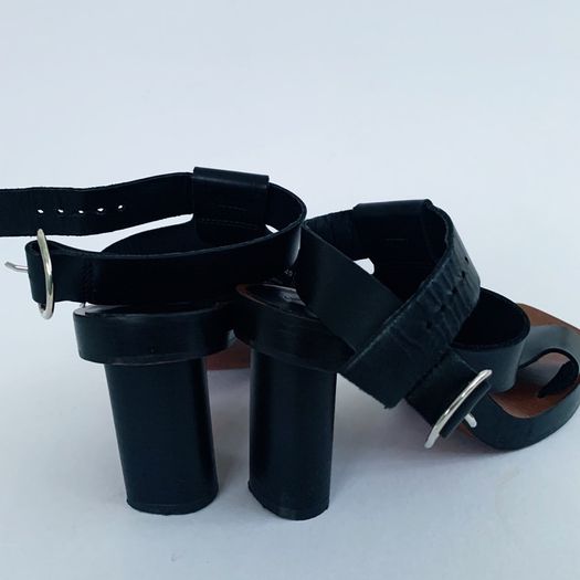 Zara leather sandals size UK2