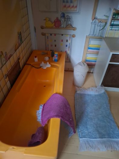 sindy house  horse,doll,car,furniture