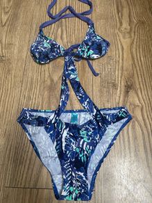 swim suit
