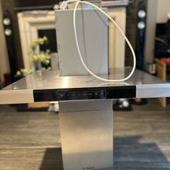 Bosch wall-mounted extractor hood (DWB068J50B/04)