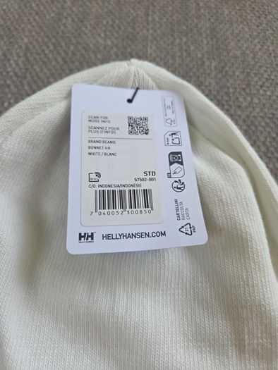 Helly hansen white beanie bnwt