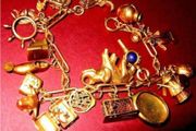 Gold Charm Bracelet/Dutch Diamonds/Vale Charms