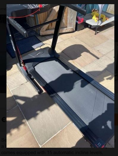 T3000 Large LED display Foldable Motorised Treadmill (with Bluetooth app) with 15 auto incline level Selling a T3000 Foldable