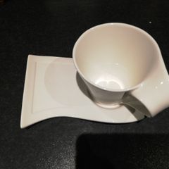 Cup and plate set