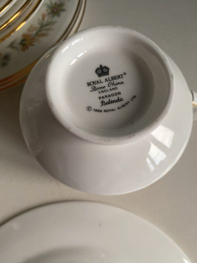 Royal Albert Belinda 18 piece tea  set