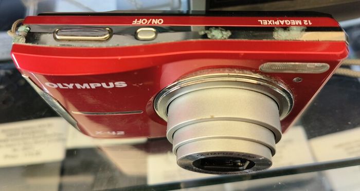 12.0Mpix Olympus X42 Digital Camera + 6.3-31.5mm EQ 36-180mm Zoom Lens X5