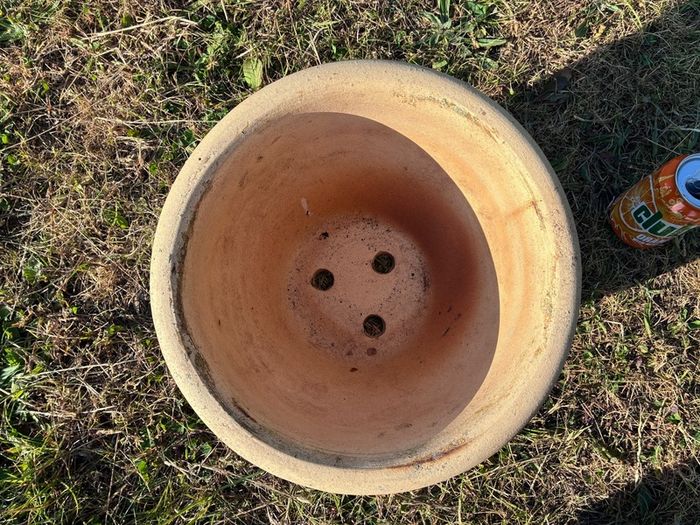 Glazed flower pot