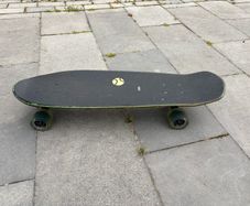 Globe Trooper 27" cruiser skateboard
