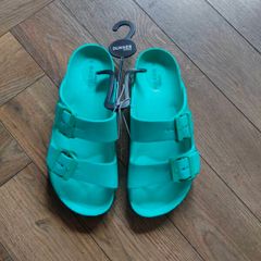 sandal