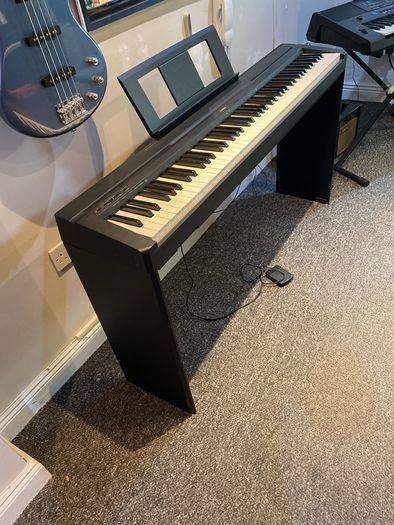Yamaha P45 piano