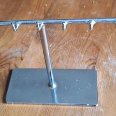 metal T-bar jewelry display stand