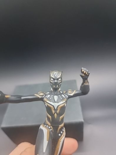Black Panther Figure  Marvel