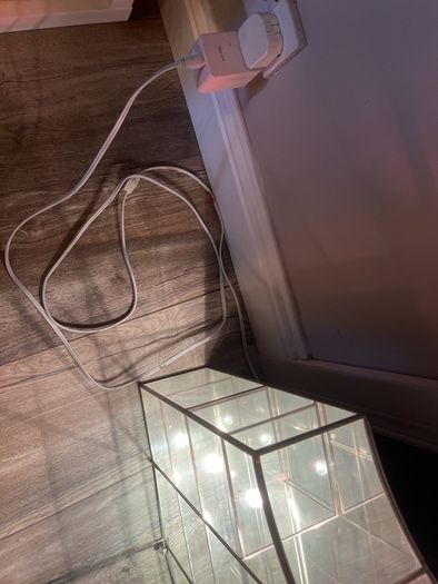 Mini crystal cabinet unit