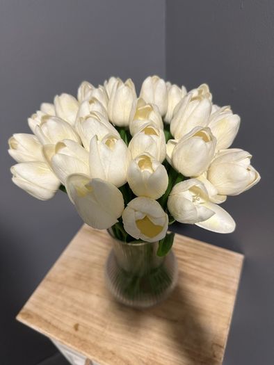 Beautiful real looking white faux tulip bouquet with vase