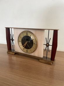 Vintage Metamec Sputnik 50s/60s Mantel Clock Battery Operated Quartz Retro