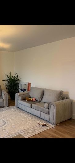 set (2+1+1) of couch