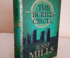 The Buried Circle by Jenni Mills (GT927)
