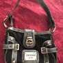 guess handbag Image 6