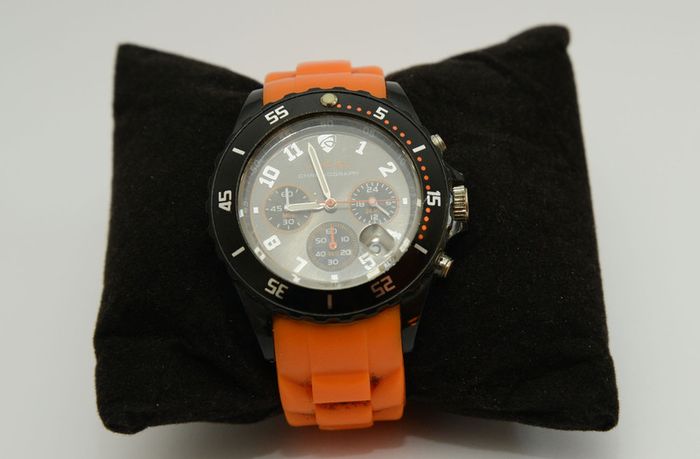 Auriol Quartz Chronograph Watch