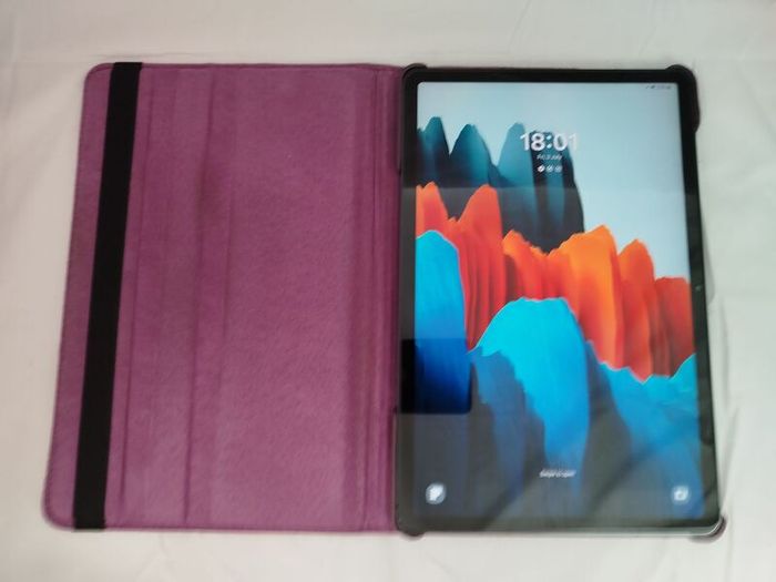 Samsung Tab S7   +extras