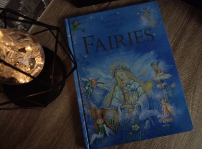 The Magical World of Fairies ! Bautiful Hardcover ! 2004 ! by Armadillo !