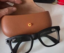 Meta glasses